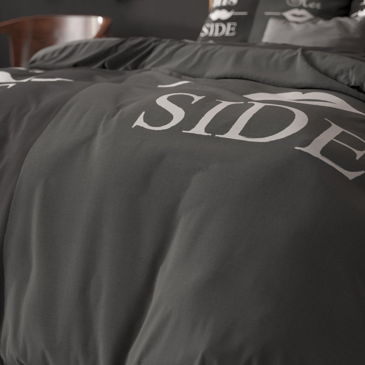 His and Her side  Zwart