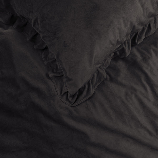 Velvet Ruffles Zwart