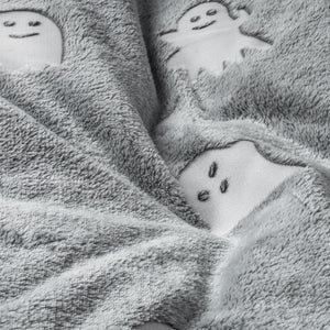 Glow in the dark Spooky Grey