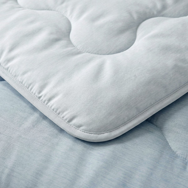 Kühlende Sommerdecke mit Bezug in 1 – Blue Cell Cooling – inkl. Kissenbezüge (Blau)