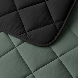 Lazy Dekbed Uni Groen/Zwart Met Kussenslopen