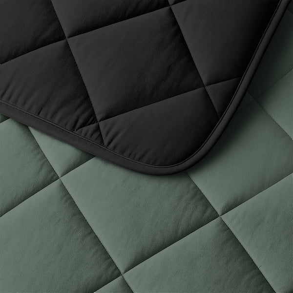 Lazy Dekbed Uni Groen/Zwart Met Kussenslopen