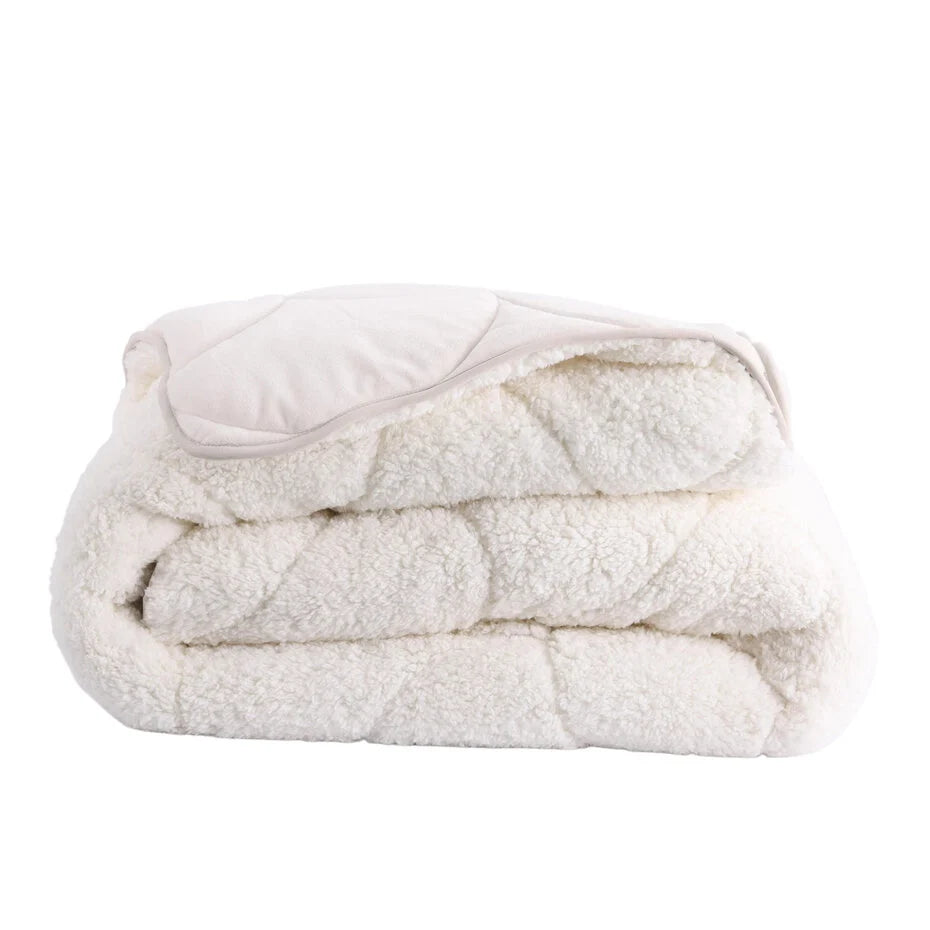 Lileo Velvet Sherpa Comfort Dekbed All Year – Pearl White (met instopstrook)